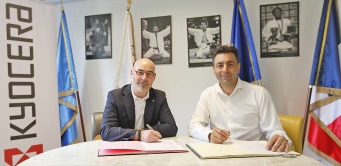 Benjamin Claus, directeur marketing et communication de Kyocera Document Solutions France, et Stéphane Nomis, président de France Judo.